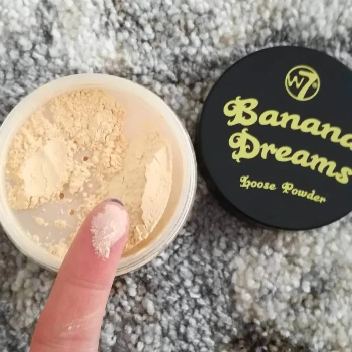 w7 Banana Dreams Loose Powder - Image 2